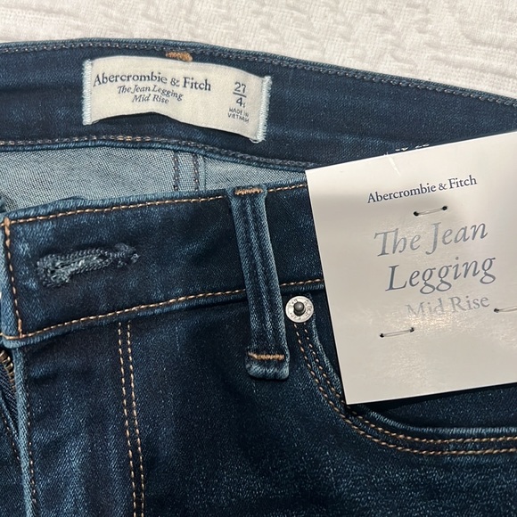 Abercrombie Mid-rise Jean Legging - Picture 3 of 4